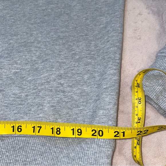 Tommy sweater size M - Picture 8 of 10